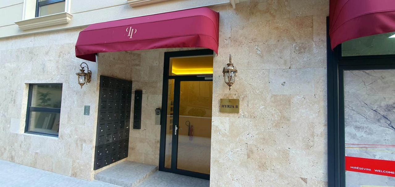 Floral Inn Pristina Exterior foto